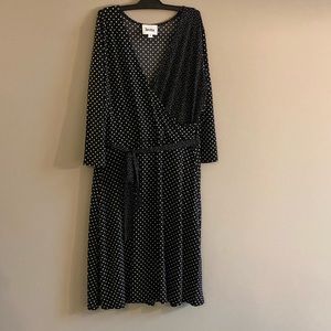 Leota Black and White Faux Wrap Dress Size XL